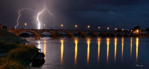 Loire Dame LumièreLes Ponts de Cé. Anjou