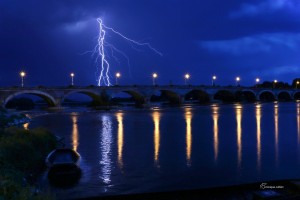 Loire Dame LumièreLes Ponts de Cé. Anjou